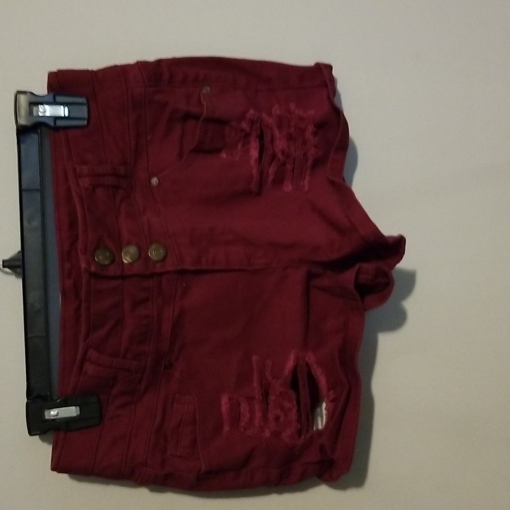 Size 7/8 short